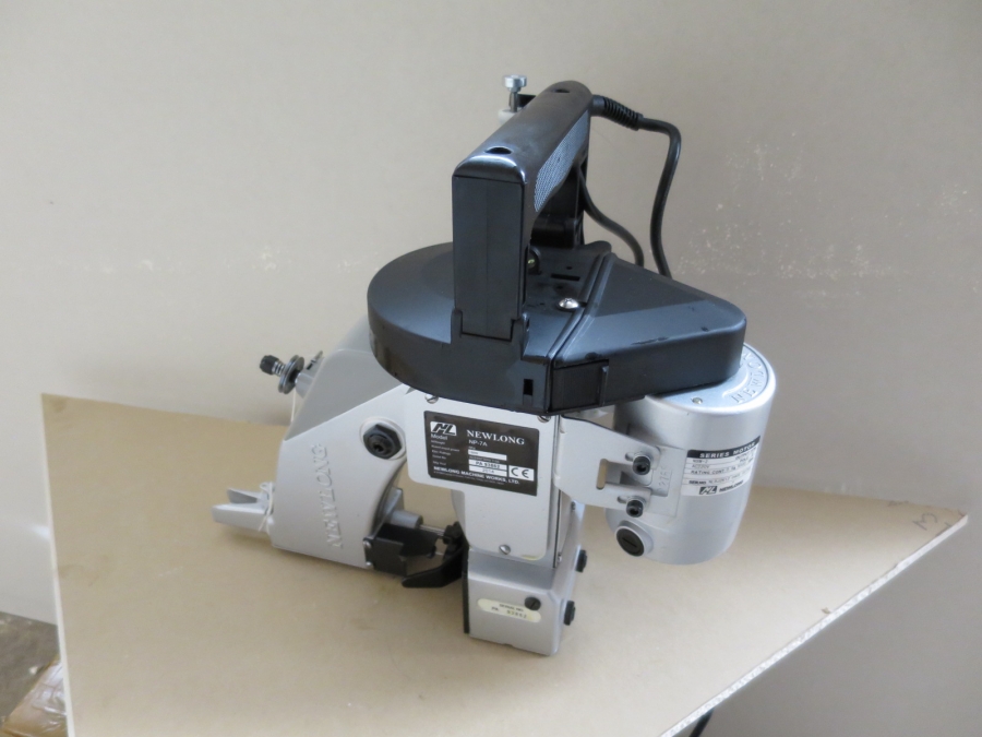 3880 NEWLONG stitcher NP-7A NEW hand model sewing machine