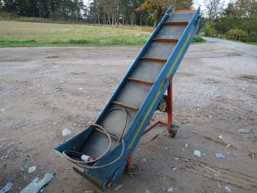 3888 EMVE elevator 2200x350 mm