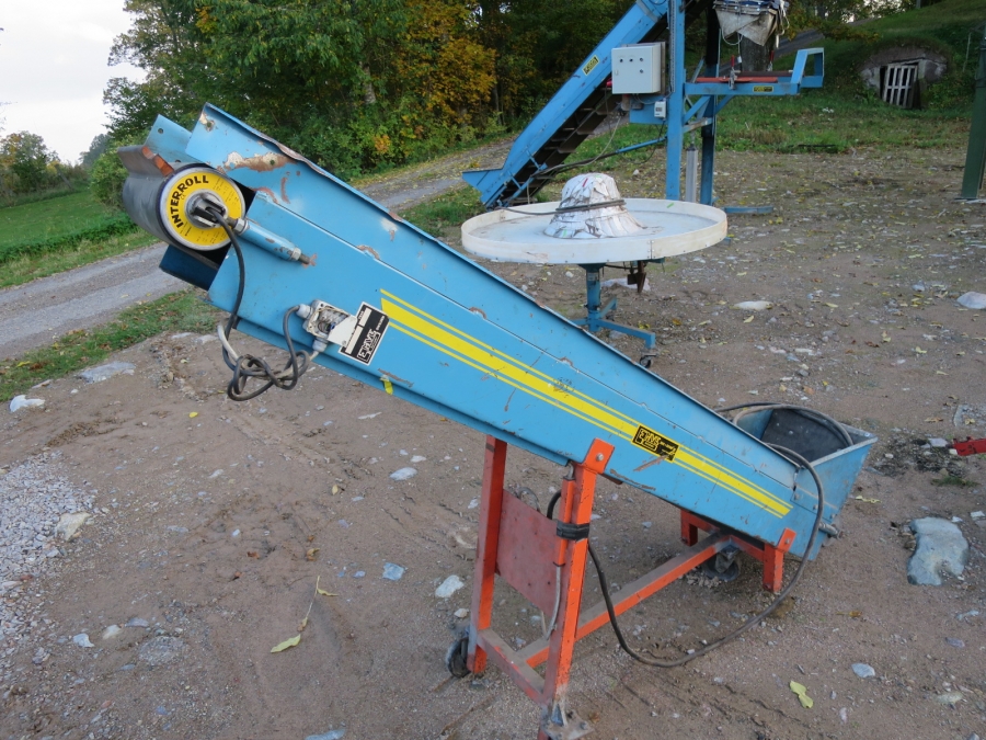 3888 EMVE elevator 2200x350 mm