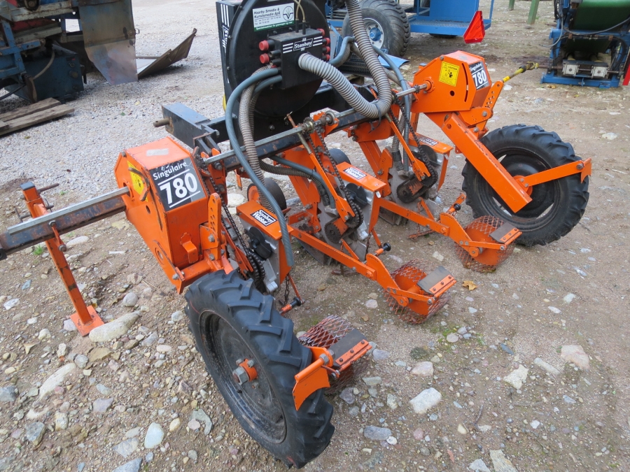 3913 Stanhay seeding machine 3 row pneumatic