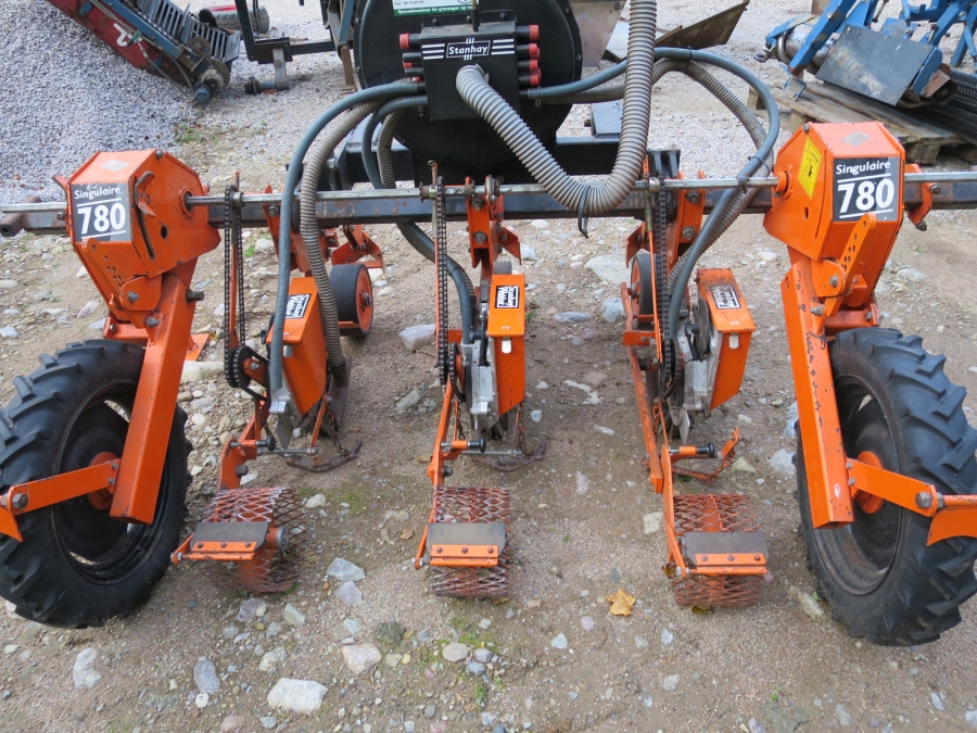 3913 Stanhay seeding machine 3 row pneumatic