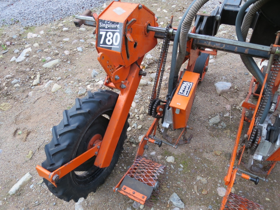 3913 Stanhay seeding machine 3 row pneumatic