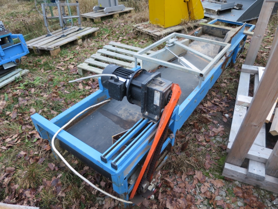 3923 EMVE Förderband 2700x550 mm