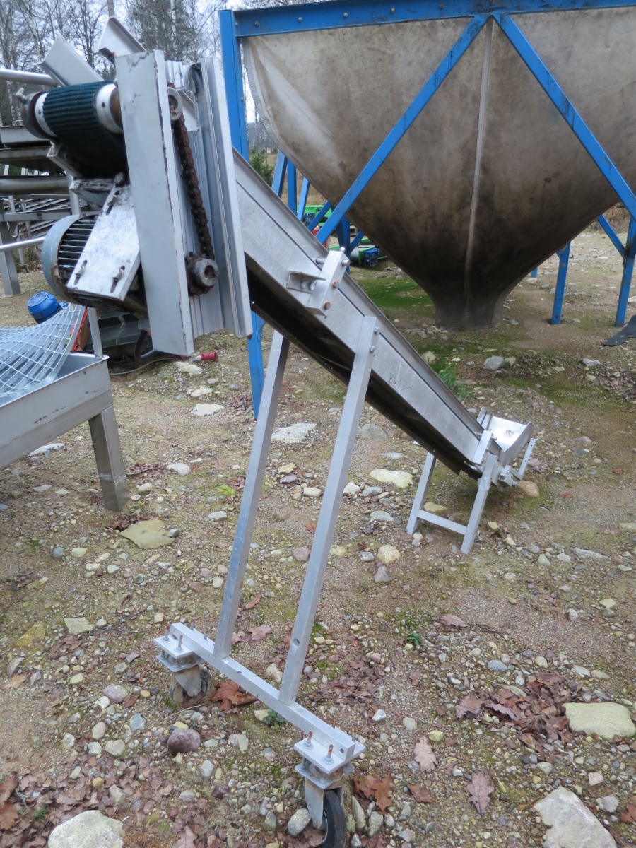 3931 Elevator Edelstahl 2100x120 mm
