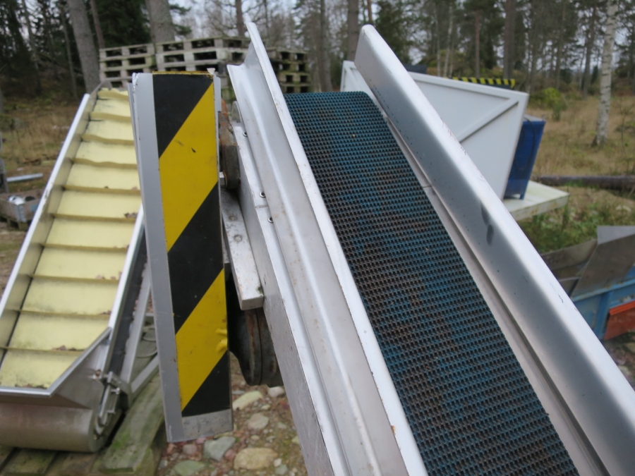 3931 Elevator Edelstahl 2100x120 mm