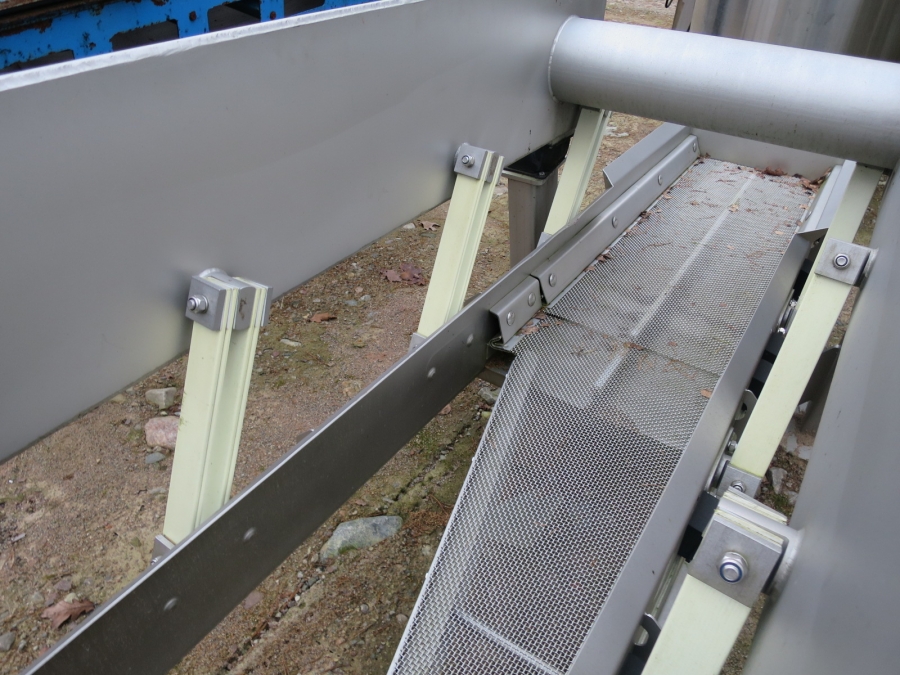 3938 Rosenqvists vibratory cross feeder
