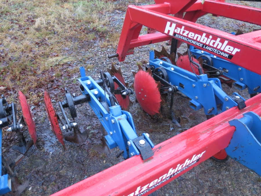 3981 Hatzenbichler row crop cultivator 9 row