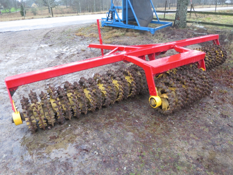 3987 Vaderstad Crosskill roller 4 m