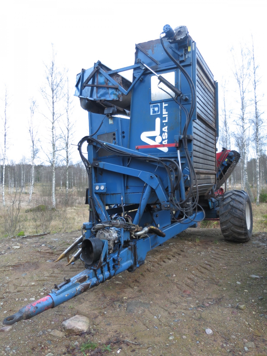 4016 Asa-Lift carrot harvester T-120B 1 row with bunker