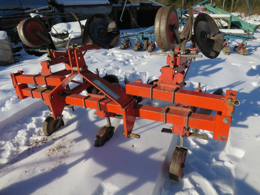 4018 Checchi & Magli Häufelgerät VR76