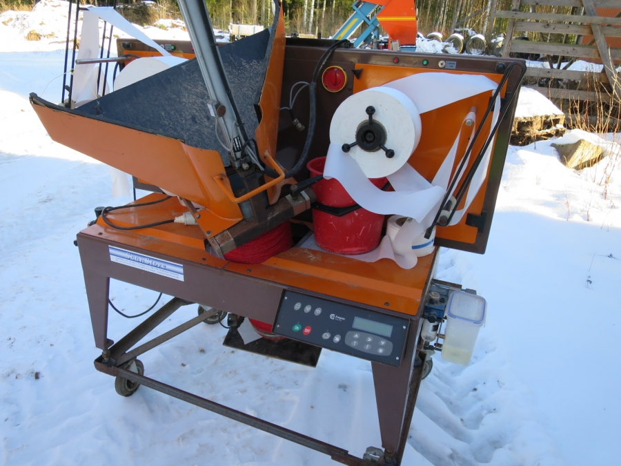 4023  EMPAC Girplus Gircod net clipping machine
