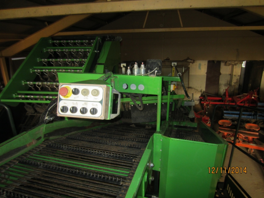 4026 AVR spirit 6100 1 rad potatisupptagare med tank