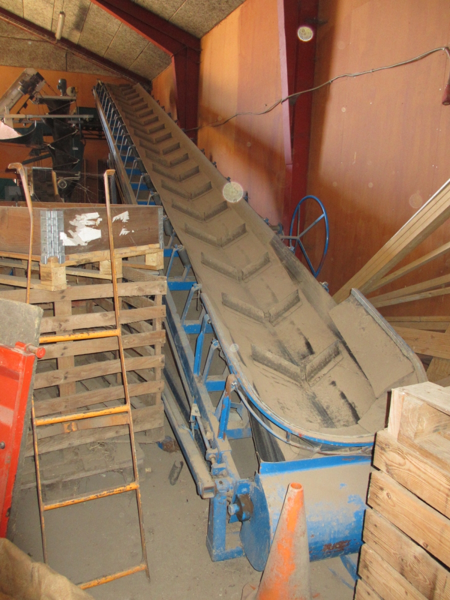 4028 Elevator / Space Finder 10000x800 mm