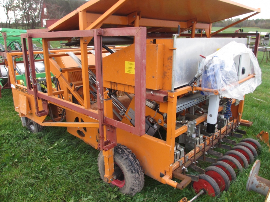 4044 Regero R2106 TP Pflanzmaschine