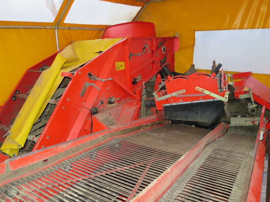 4046 Grimme SE75-40 potato harvester