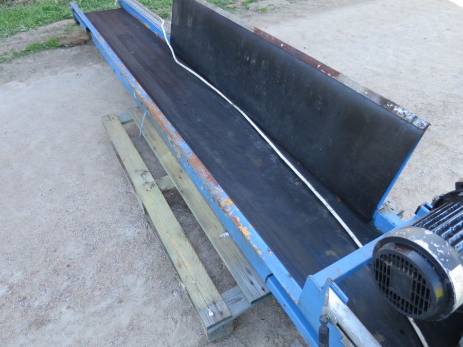 4080 EMVE conveyor 3200x350 mm