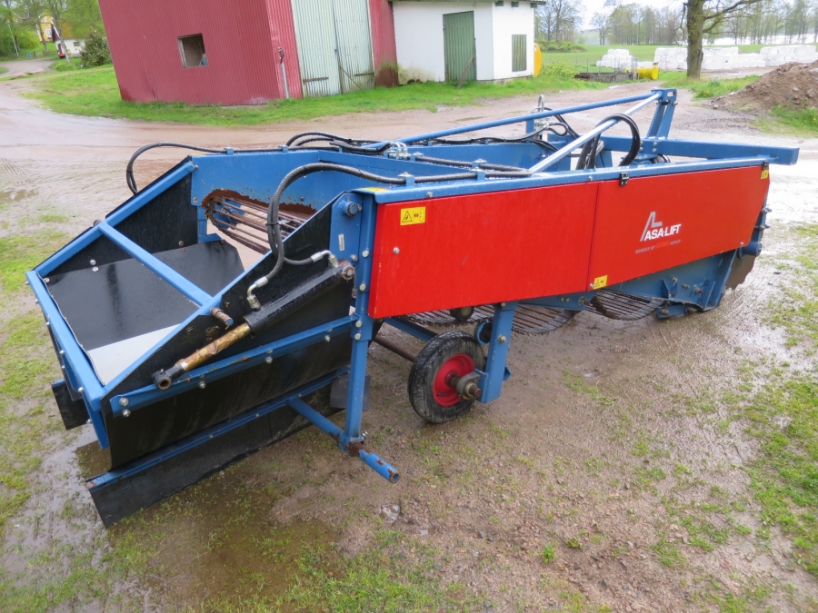 4088 Asa-Lift WR135 onion windrower