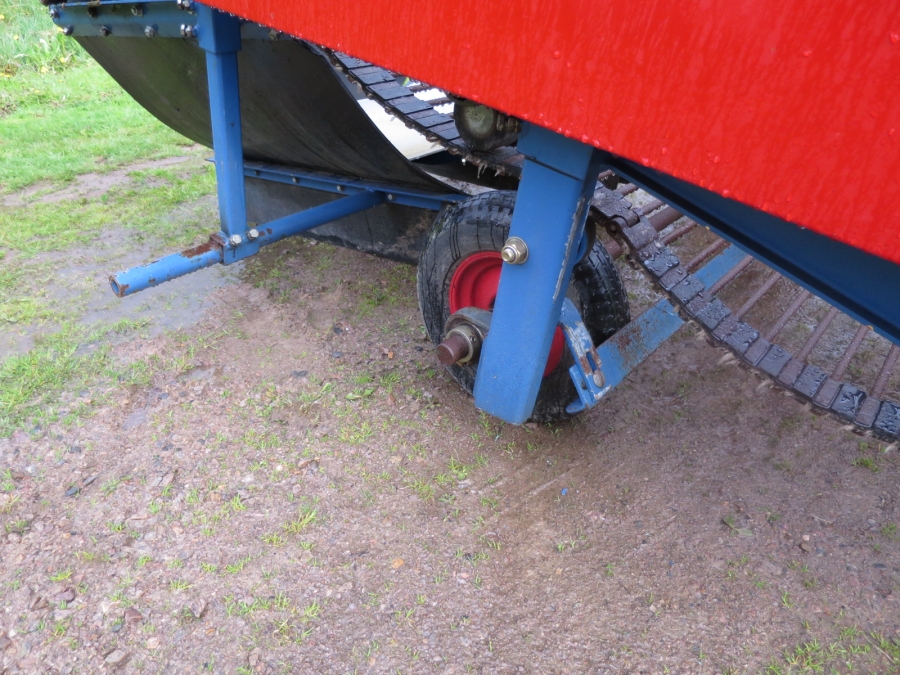 4088 Asa-Lift WR135 onion windrower