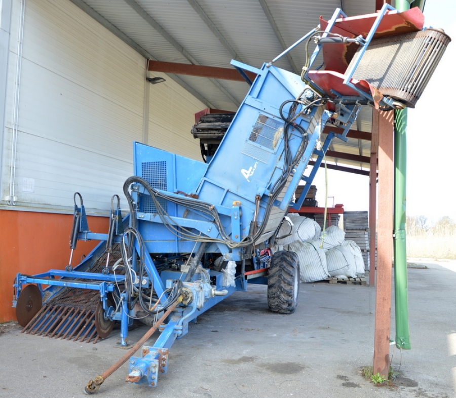 4100  Asa-Lift sharelift Möhrenroder mit Bunker 