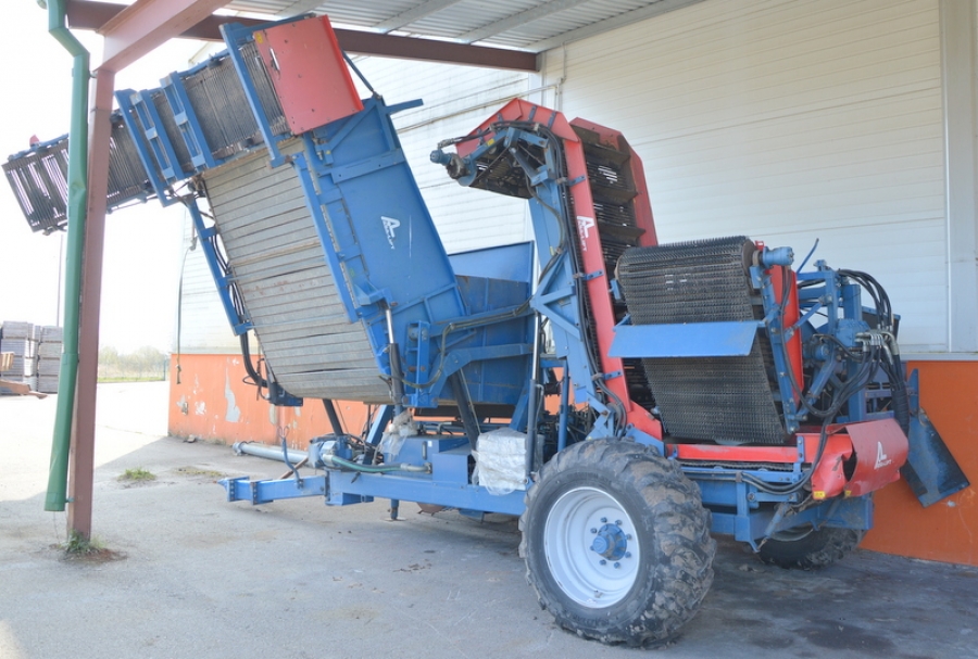 4100  Asa-Lift sharelift Möhrenroder mit Bunker 
