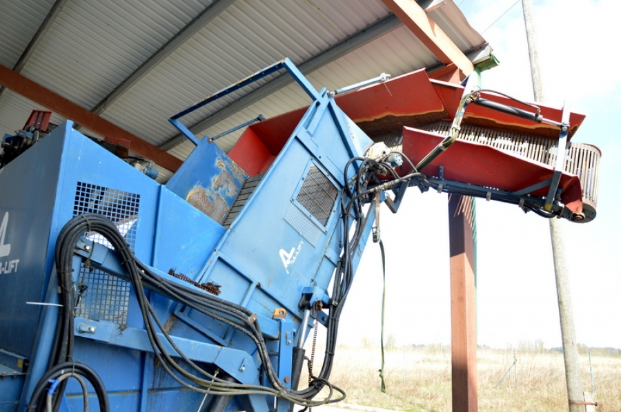4100  Asa-Lift sharelift Möhrenroder mit Bunker 
